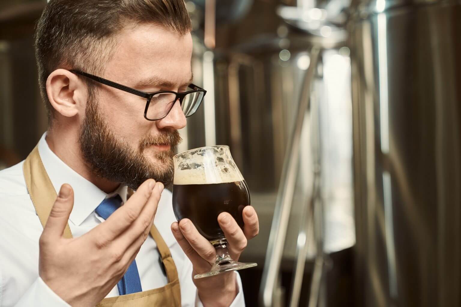 O que faz um sommelier de cerveja? Equipamentos para fazer cerveja em
